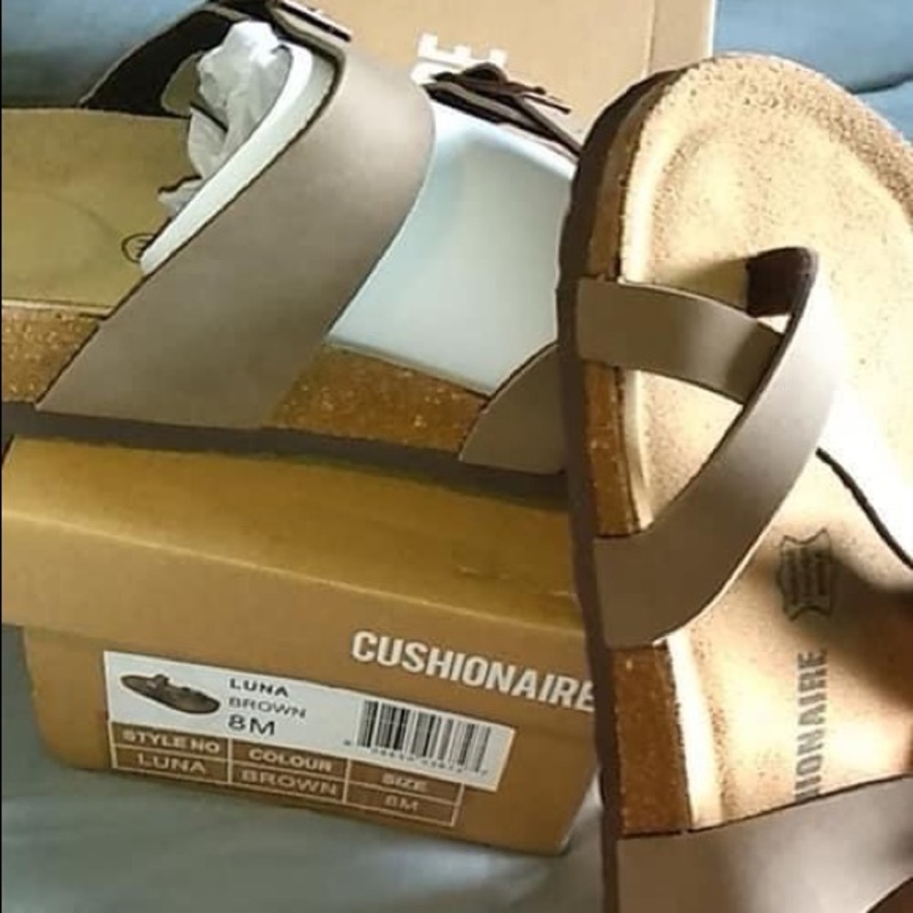Cushionaire women’s sandal